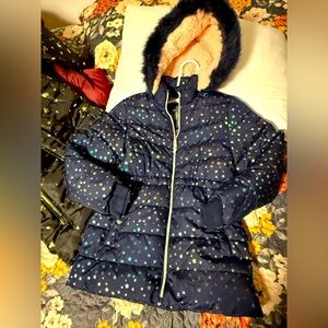 Member's Mark Girl's Faux Fur Lined Hooded Favorite Puffer Jacket (Navy, size 7)